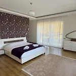 Leom - Mountain With Pool In Antalya *