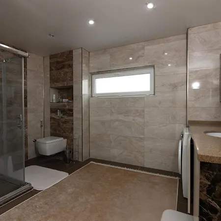 Villa Hisarçandır'da Geniş Hacisekililer