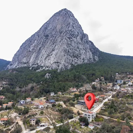 Villa Hisarçandır'da Geniş *