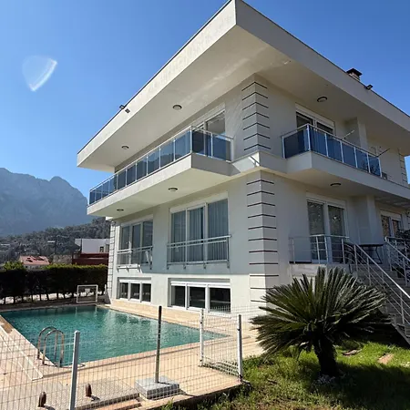 Leom - Mountain With Pool In Antalya Вилла Hacisekililer