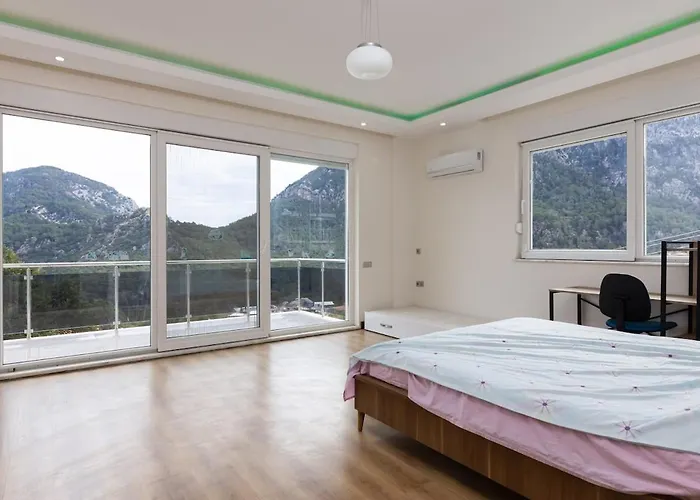 Villa Hisarçandır'da Geniş Hacisekililer