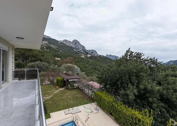 Hisarçandır'da Geniş * Hacisekililer