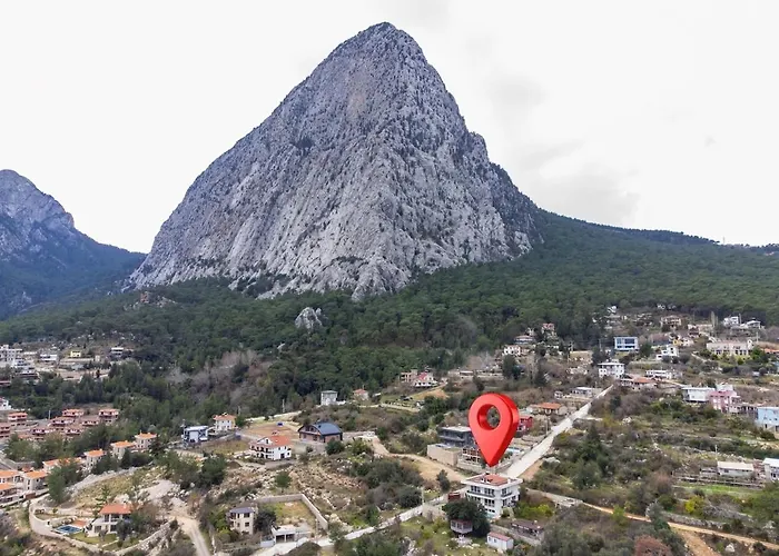 Villa Hisarçandır'da Geniş *