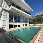 Leom - Mountain With Pool In Antalya Villa