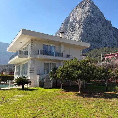 Leom - Mountain With Pool In Antalya *