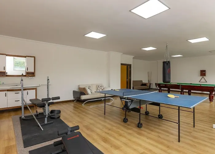 Villa Hisarcandir'da Genis Dag Evi *