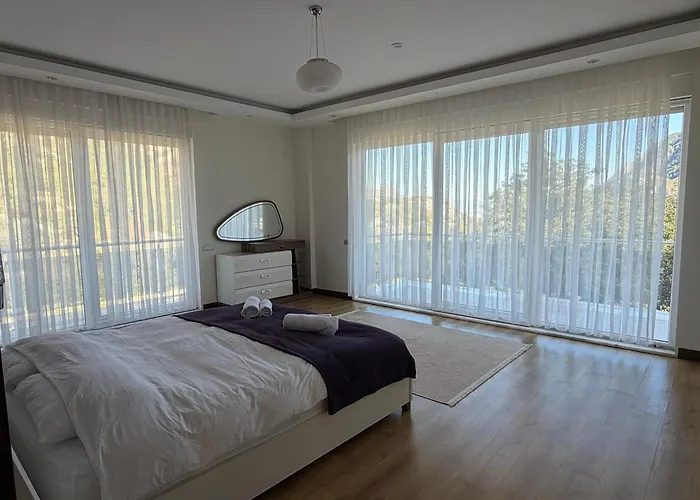 Leom - Mountain With Pool In Antalya Villa