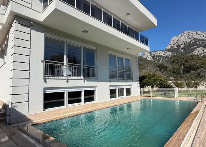 Leom - Mountain With Pool In Antalya Villa