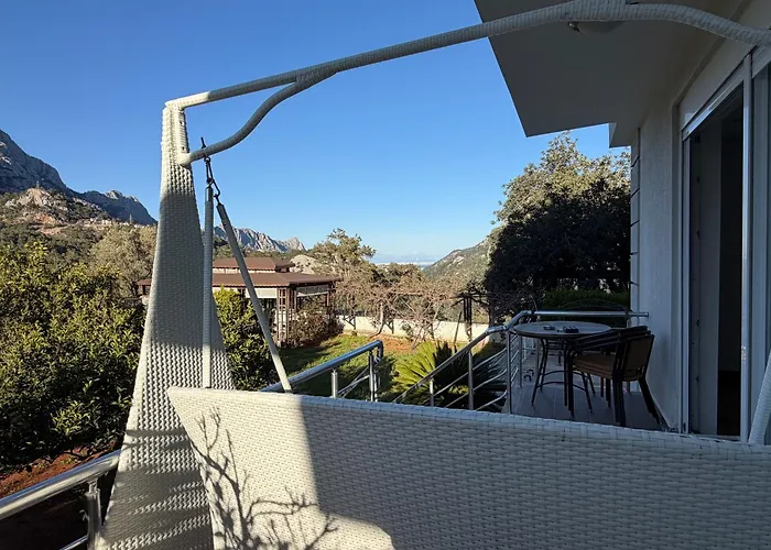 Leom - Mountain With Pool In Antalya *